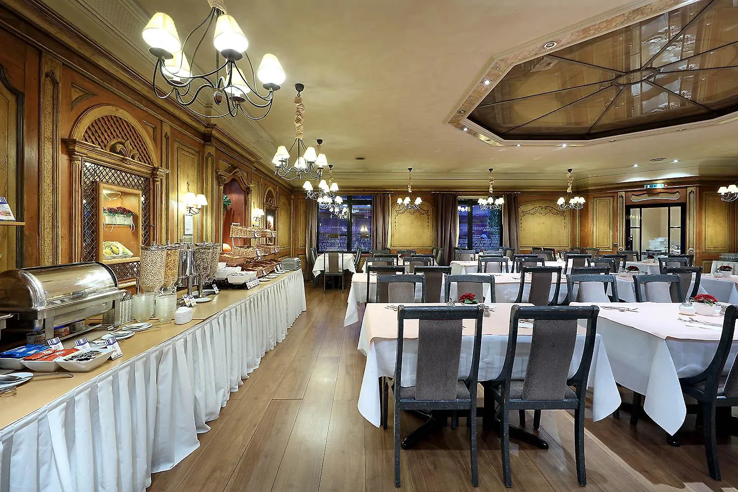 Hotel Regent München 4*,